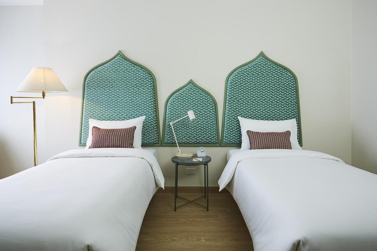 56 Surawong Hotel Bangkok Dış mekan fotoğraf