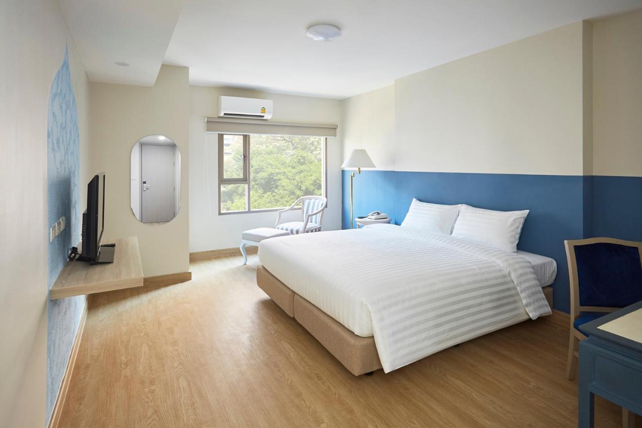 56 Surawong Hotel Bangkok Dış mekan fotoğraf